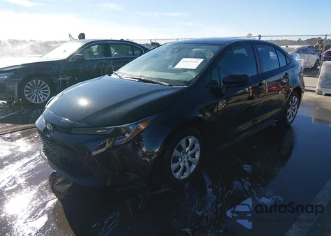 2022 Toyota Corolla Le z USA, uszkodzony, nr VIN 5YFEPMAE1NP362208